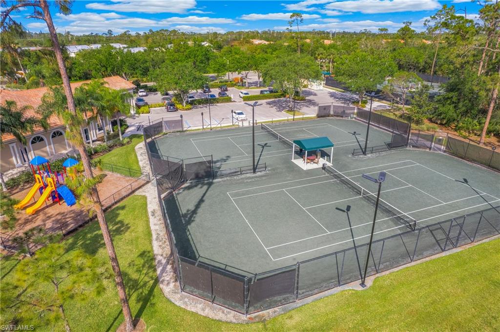 CARLTON LAKES - Residential