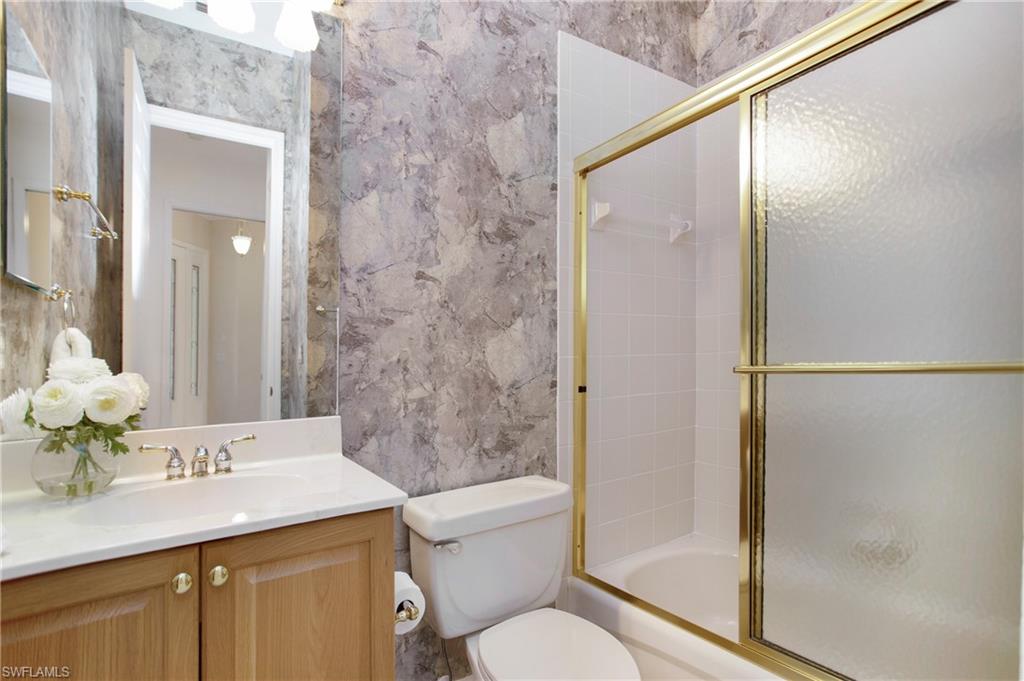 CARLTON LAKES - Residential