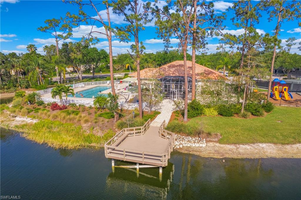 CARLTON LAKES - Residential