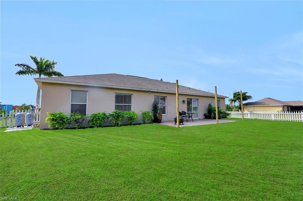 CAPE CORAL - Residential