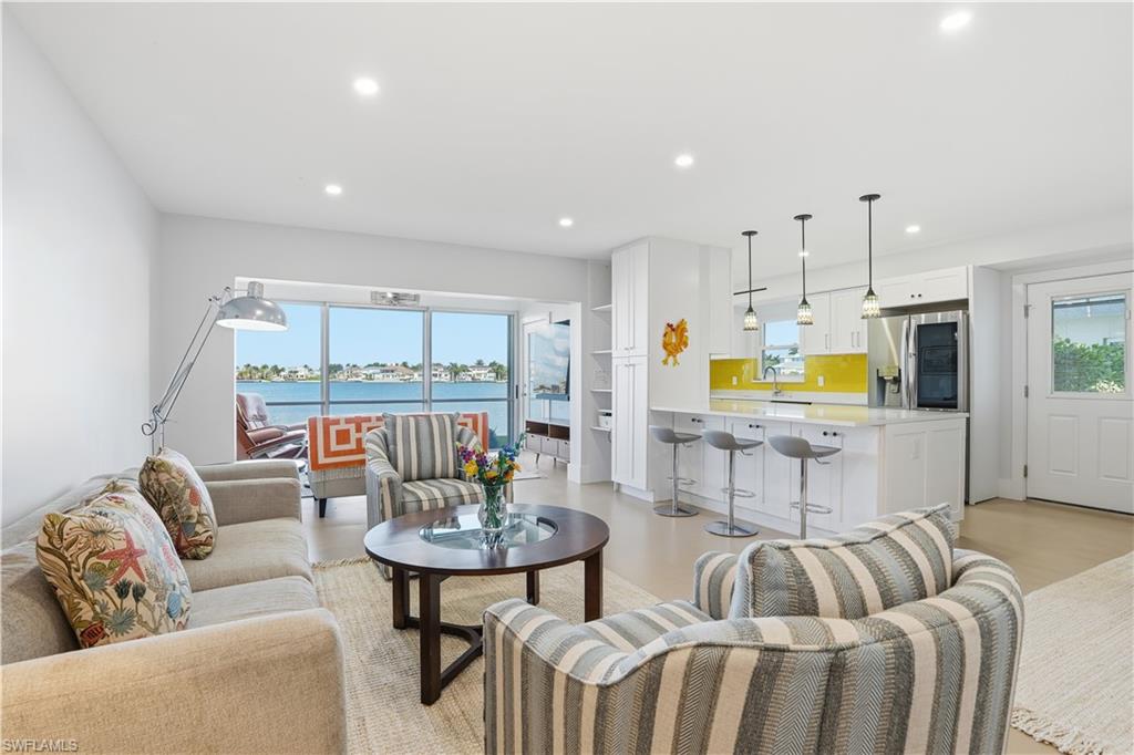 HARBORSIDE GARDENS - Residential