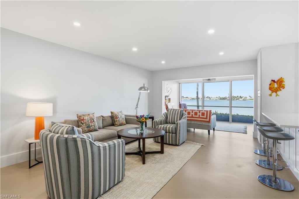 HARBORSIDE GARDENS - Residential