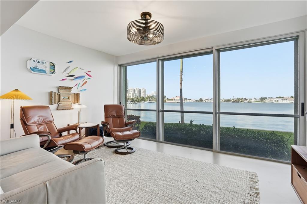 HARBORSIDE GARDENS - Residential