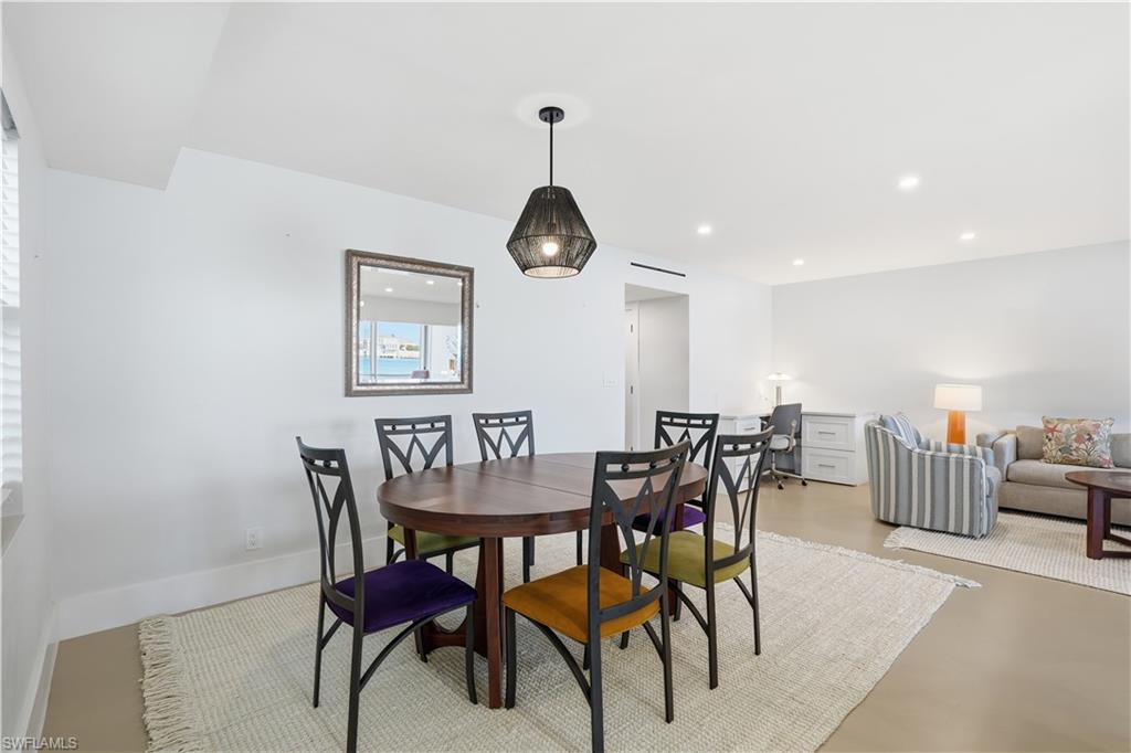 HARBORSIDE GARDENS - Residential