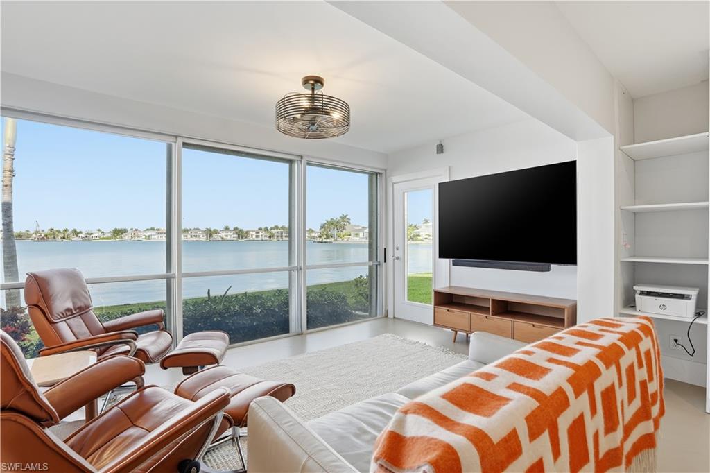 HARBORSIDE GARDENS - Residential