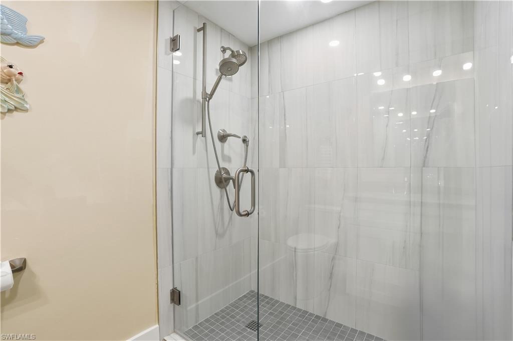 HARBORSIDE GARDENS - Residential