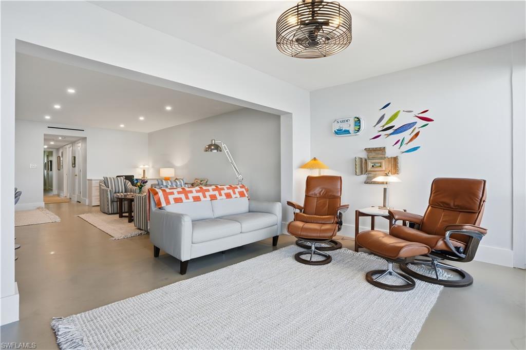 HARBORSIDE GARDENS - Residential