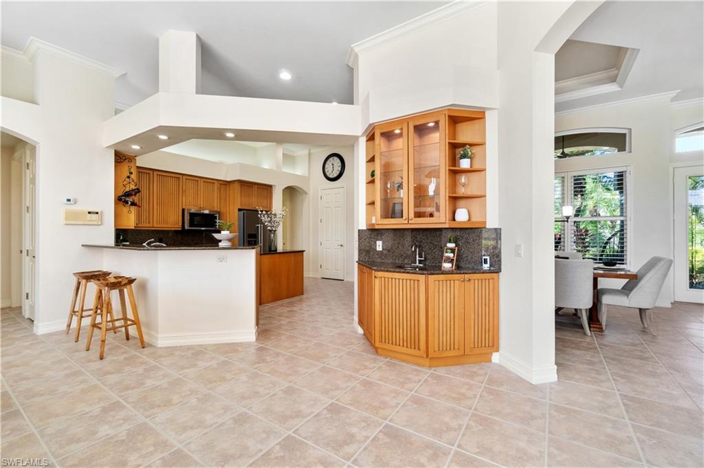 WILSHIRE LAKES - Residential