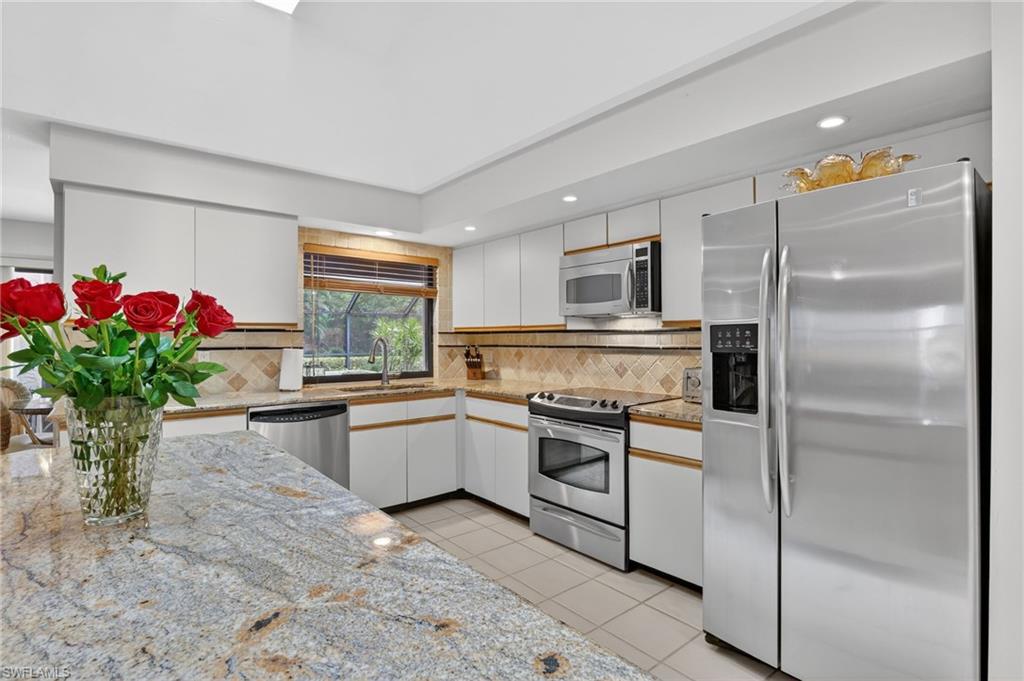 OAKMONT - Residential