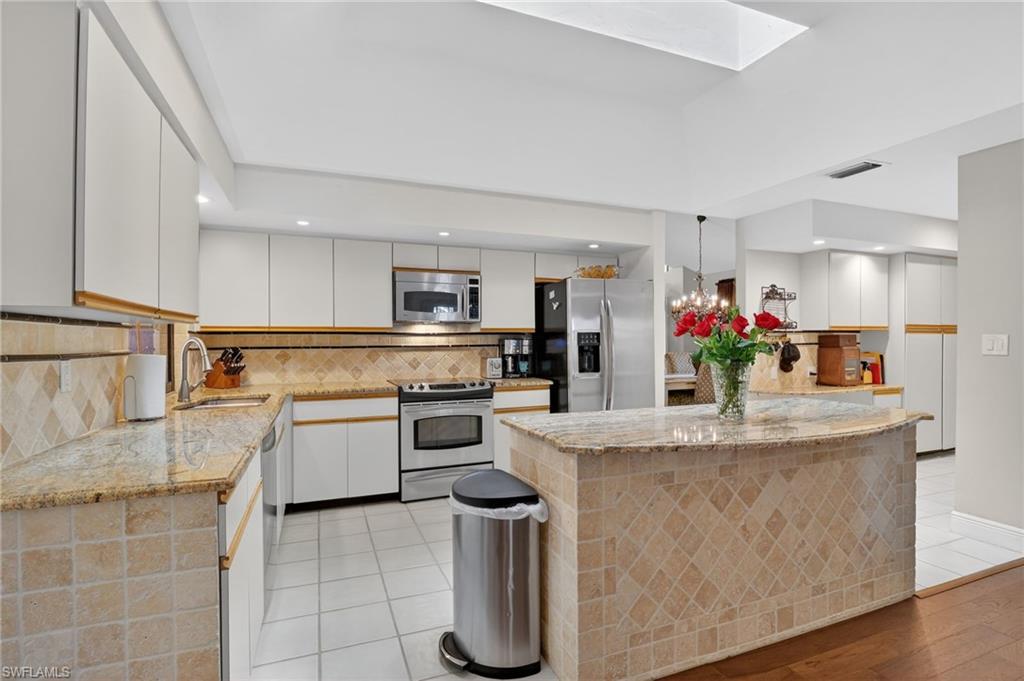 OAKMONT - Residential