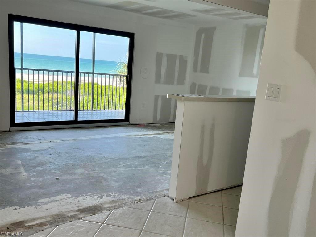 SANDALFOOT CONDOMINIUM - Residential