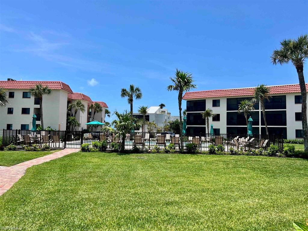 SANDALFOOT CONDOMINIUM - Residential