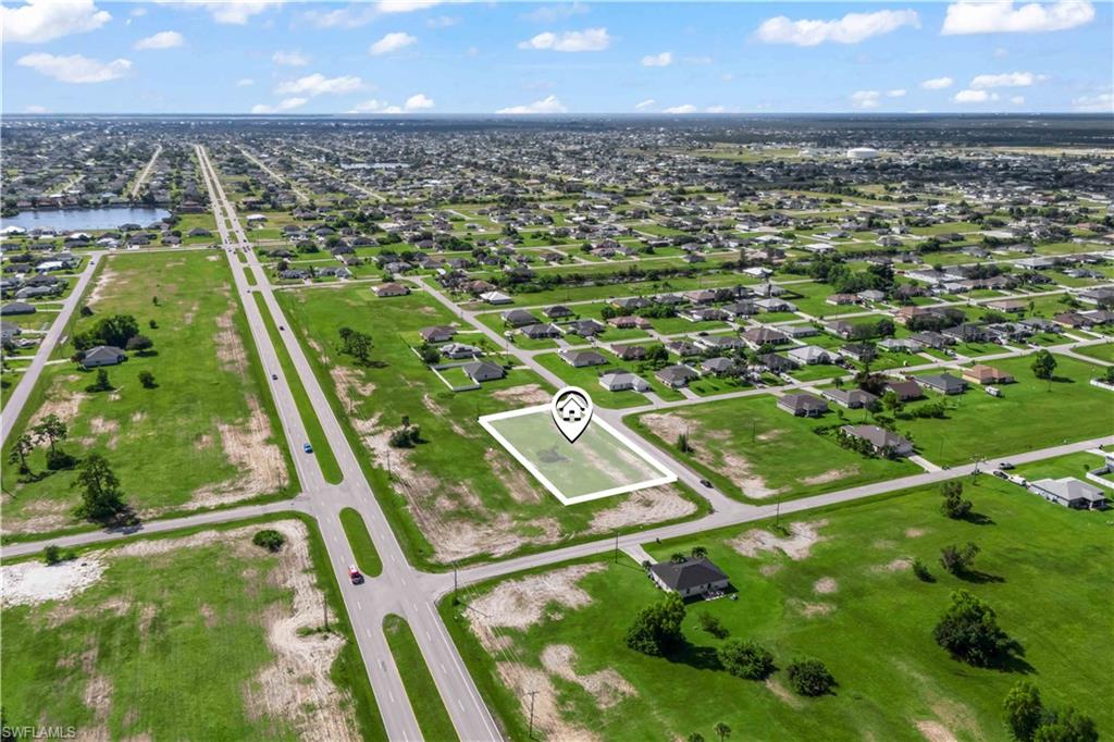 CAPE CORAL - Land