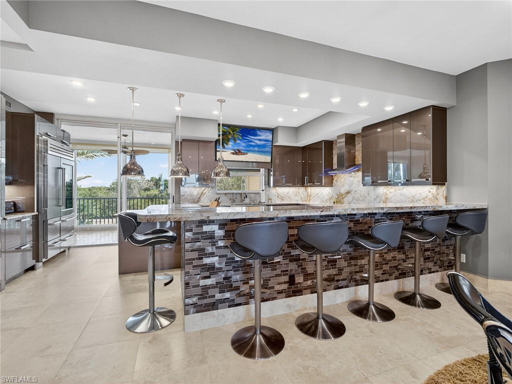 HIDEAWAY BEACH - Residential