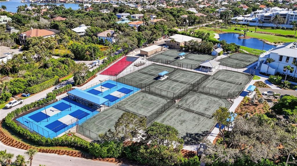 HIDEAWAY BEACH - Residential