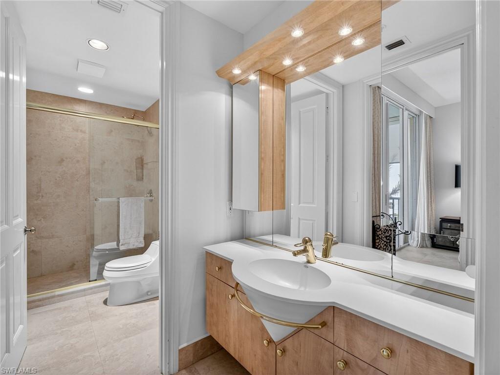 HIDEAWAY BEACH - Residential