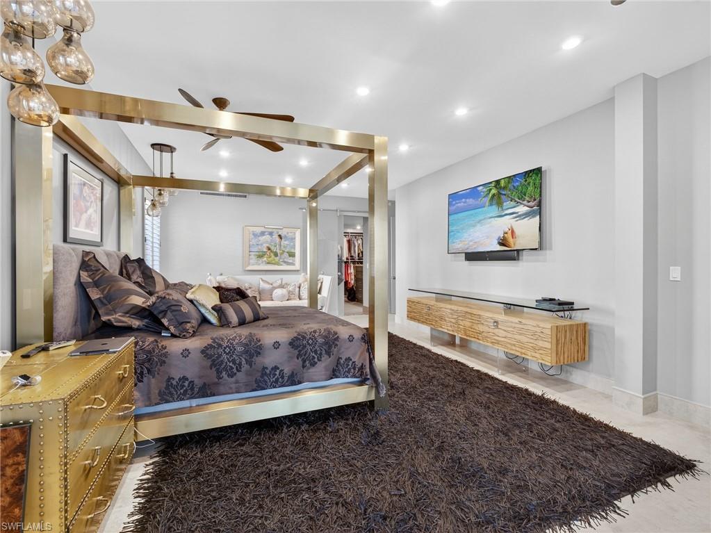 HIDEAWAY BEACH - Residential