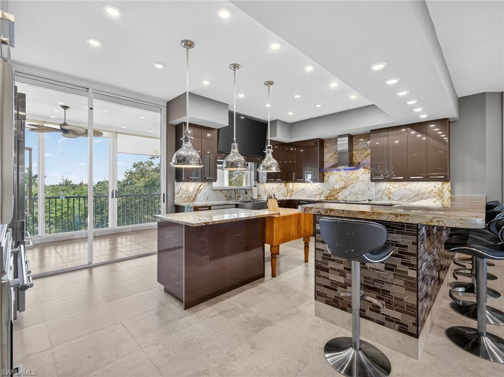 HIDEAWAY BEACH - Residential