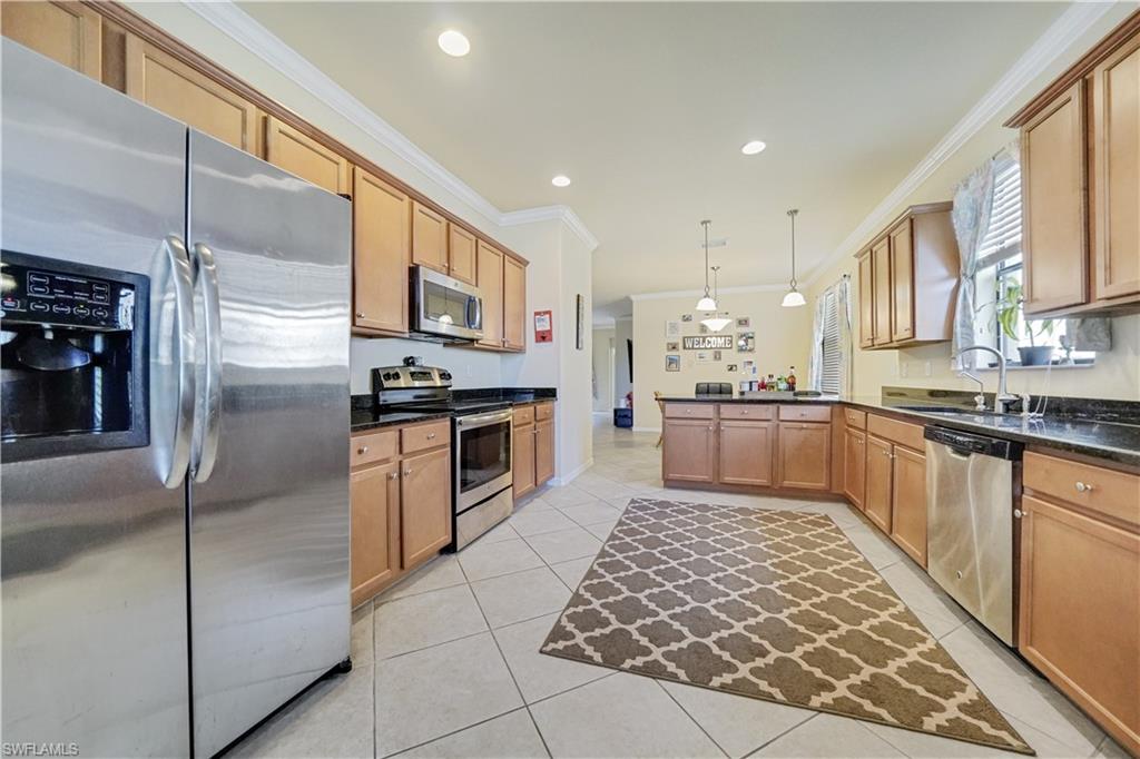 PROMENADE WEST - Residential