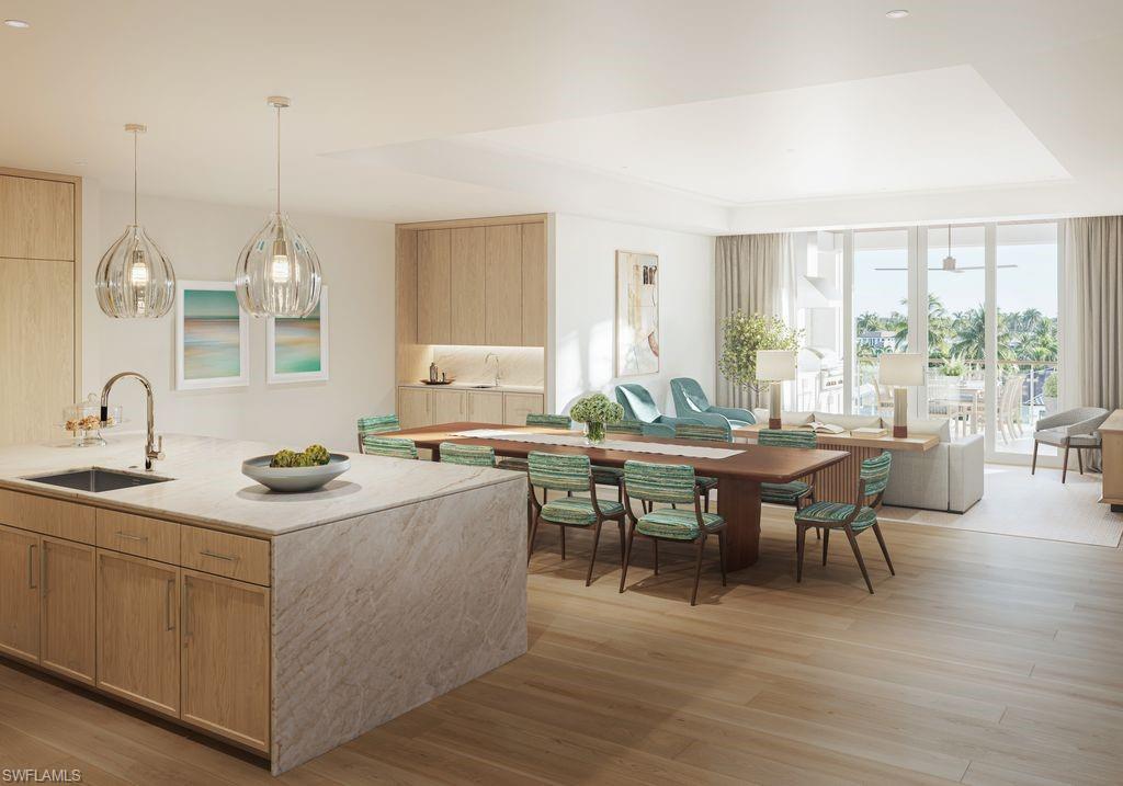 2020 GULF SHORE BLVD N UNIT 201E