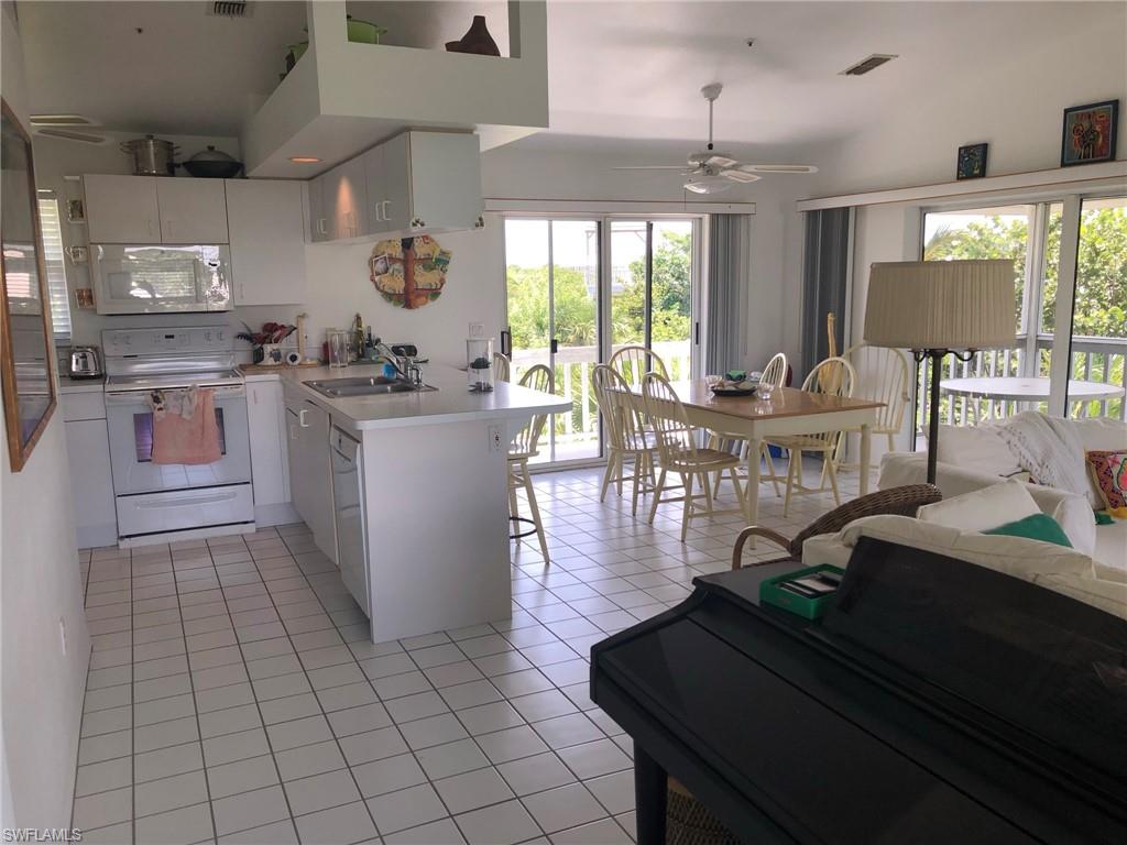 JOSE'S HIDEAWAY - Residential