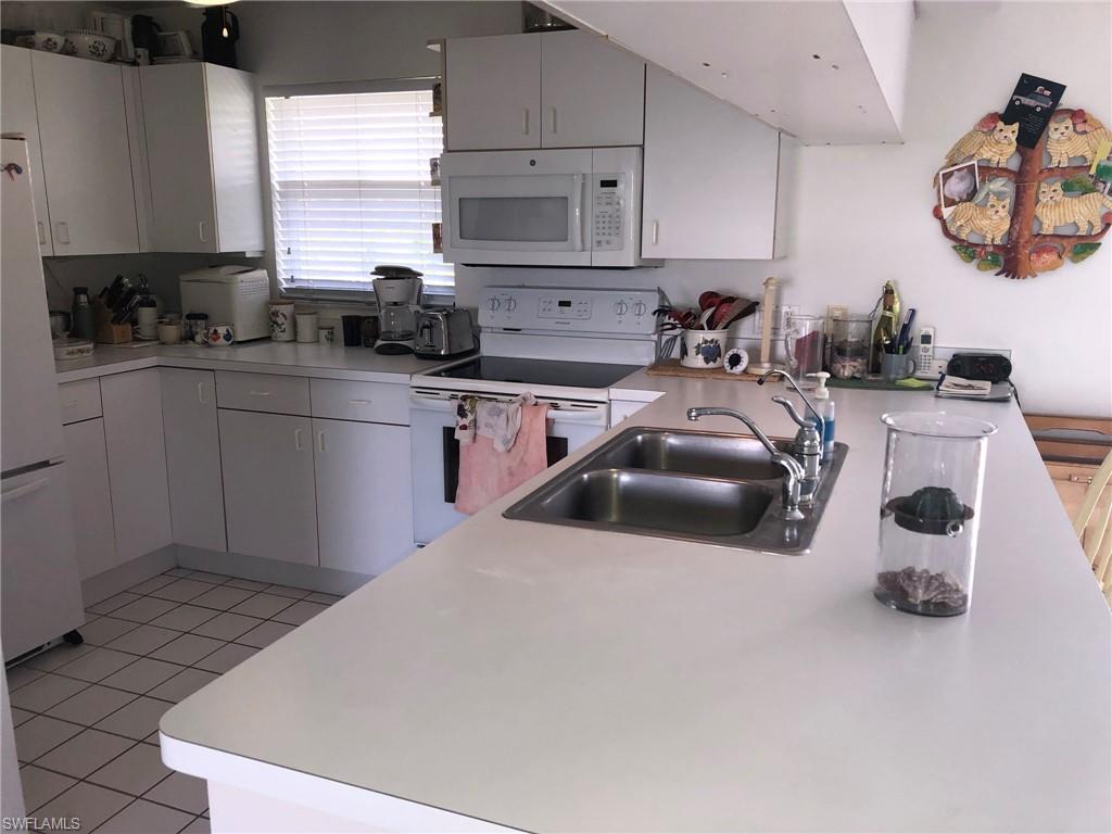 JOSE'S HIDEAWAY - Residential