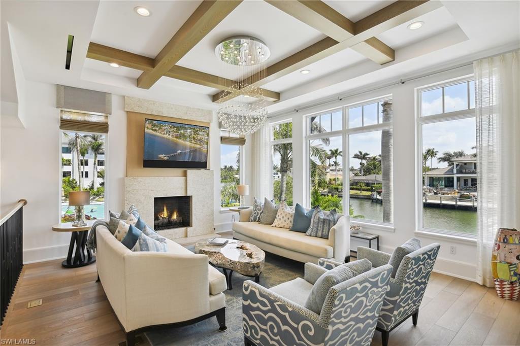 NAPLES CASAMORE - Residential