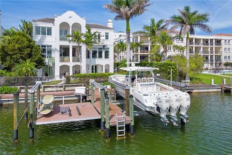 Photo of 1752 Gulf Shore BLVD N #4, NAPLES, FL 34102 (MLS # 225035129)