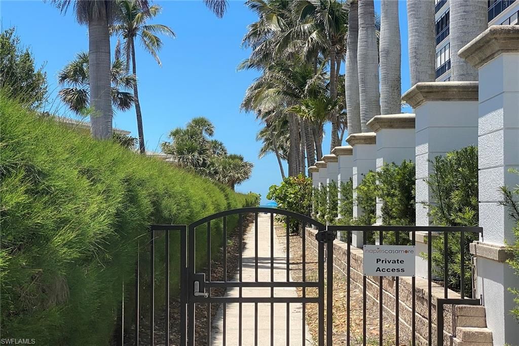 Photo of 1752 Gulf Shore BLVD N #4, NAPLES, FL 34102 (MLS # 225035129)