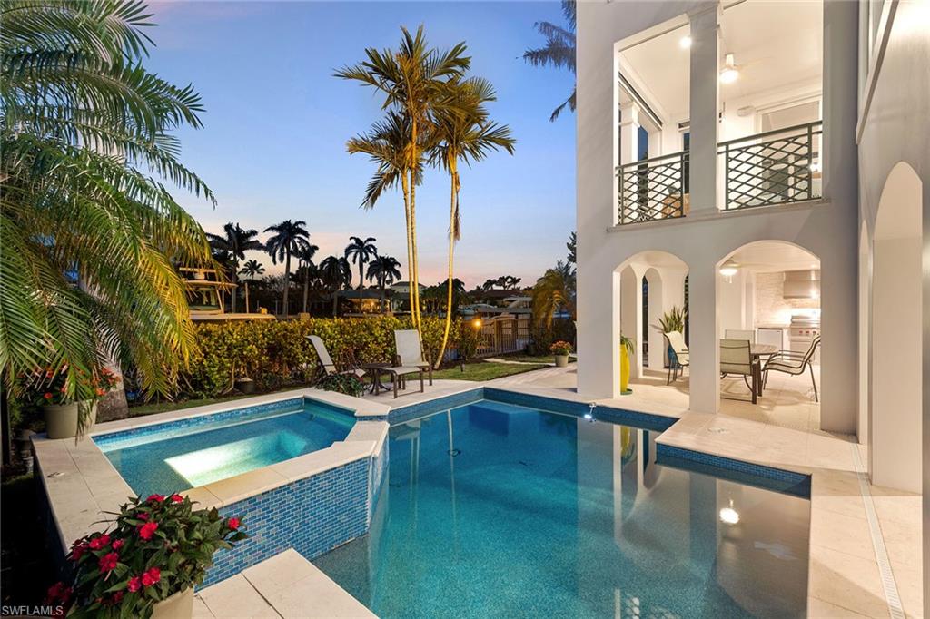 NAPLES CASAMORE - Residential