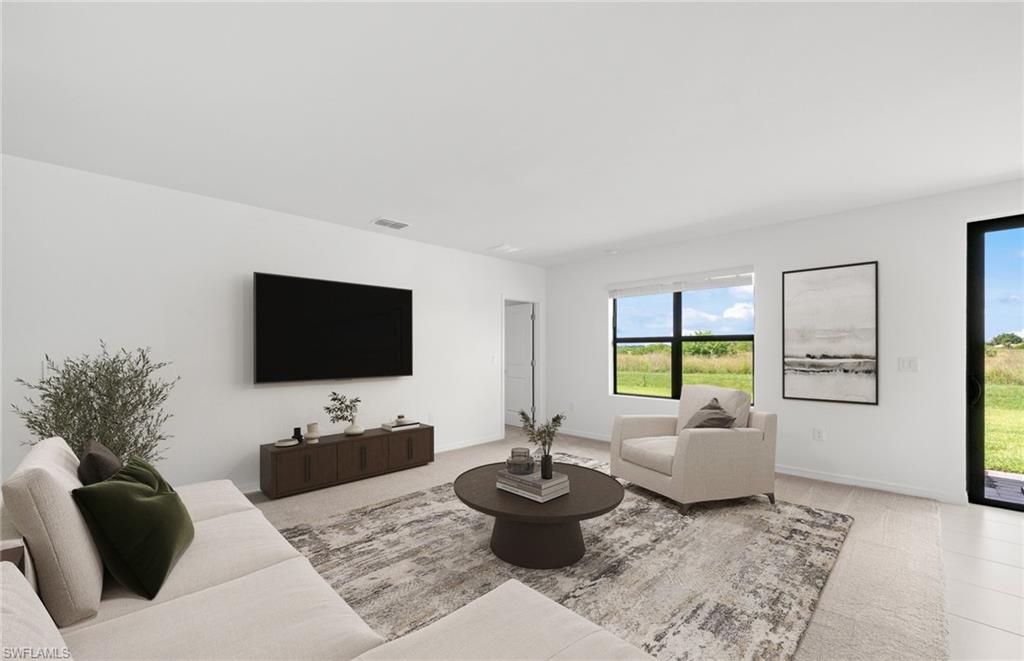 WHISPERING LAKES - Residential