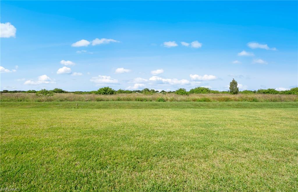 WHISPERING LAKES - Residential