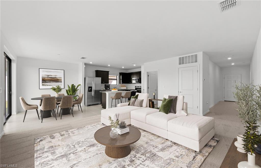 WHISPERING LAKES - Residential