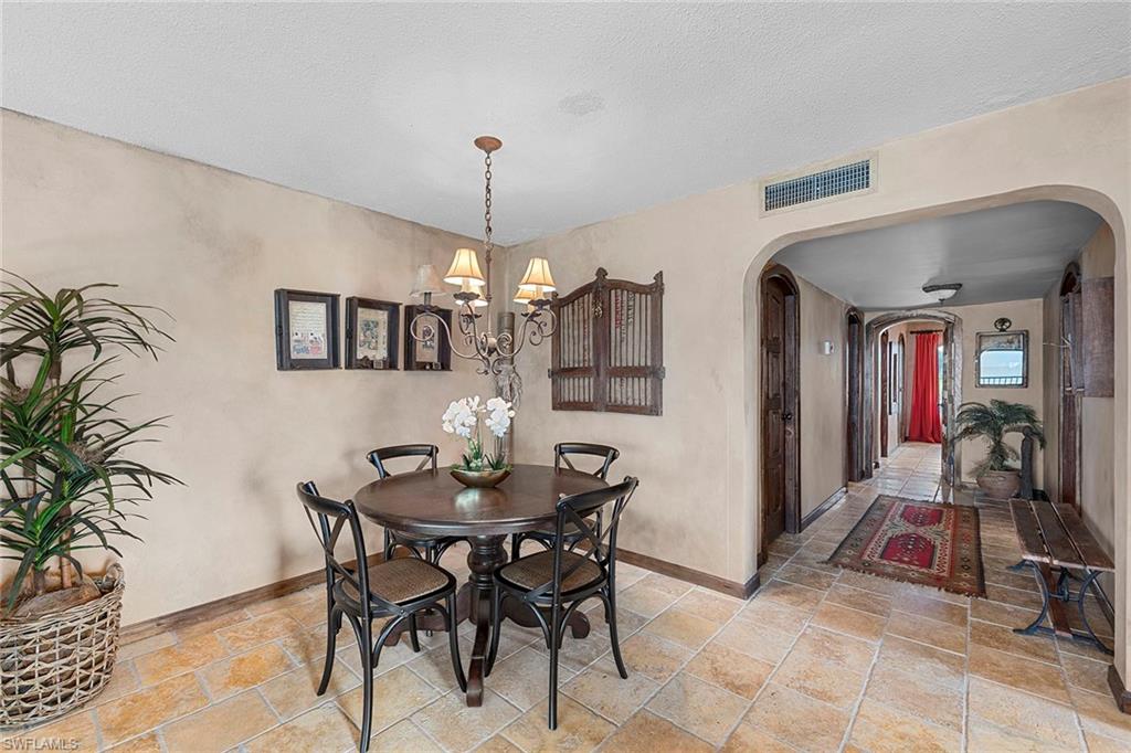 VANDERBILT CLUB - Residential