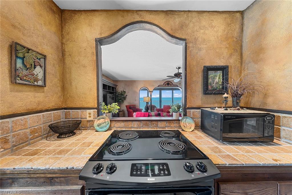 VANDERBILT CLUB - Residential