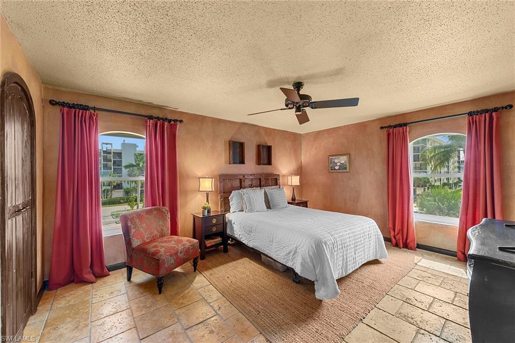 VANDERBILT CLUB - Residential