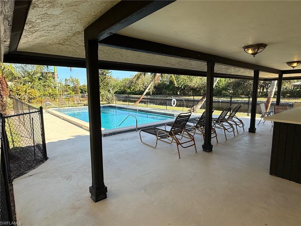 EL CAPISTRANO - Residential