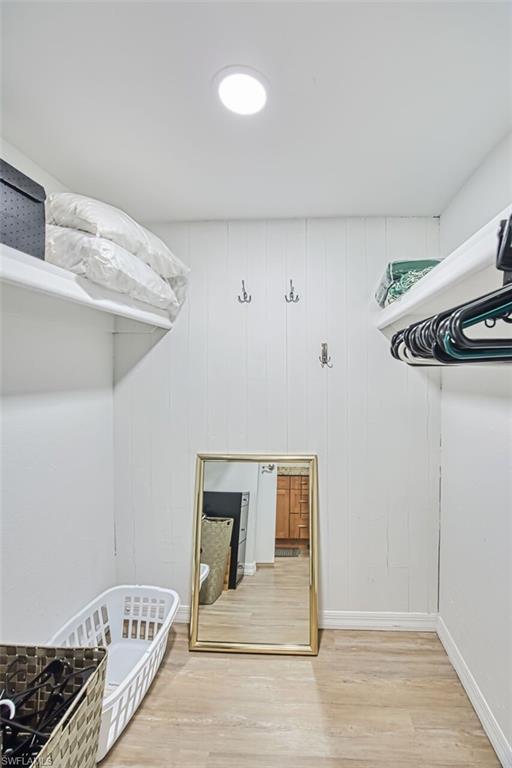 SEVEN LAKES - Residential