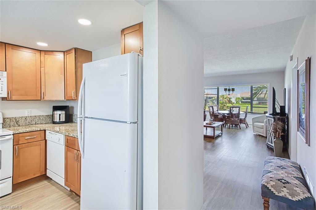 SEVEN LAKES - Residential