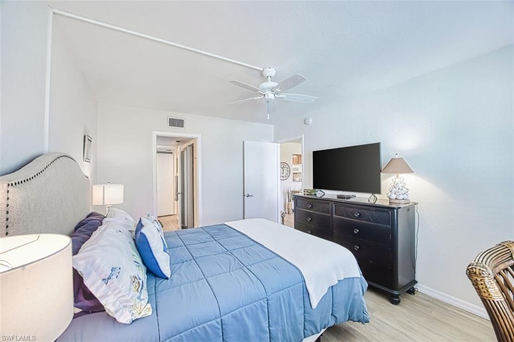 SEVEN LAKES - Residential