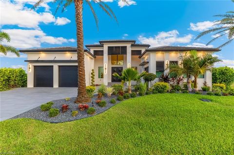160 SW 52nd TER CAPE CORAL FL 33914