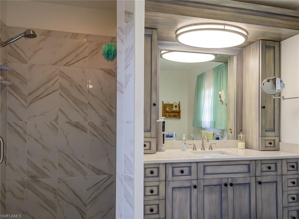 SAN CARLOS PARK - Residential