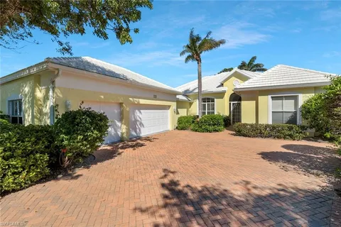 815 Ashburton Dr, Naples, FL 34110 - #: 225023465