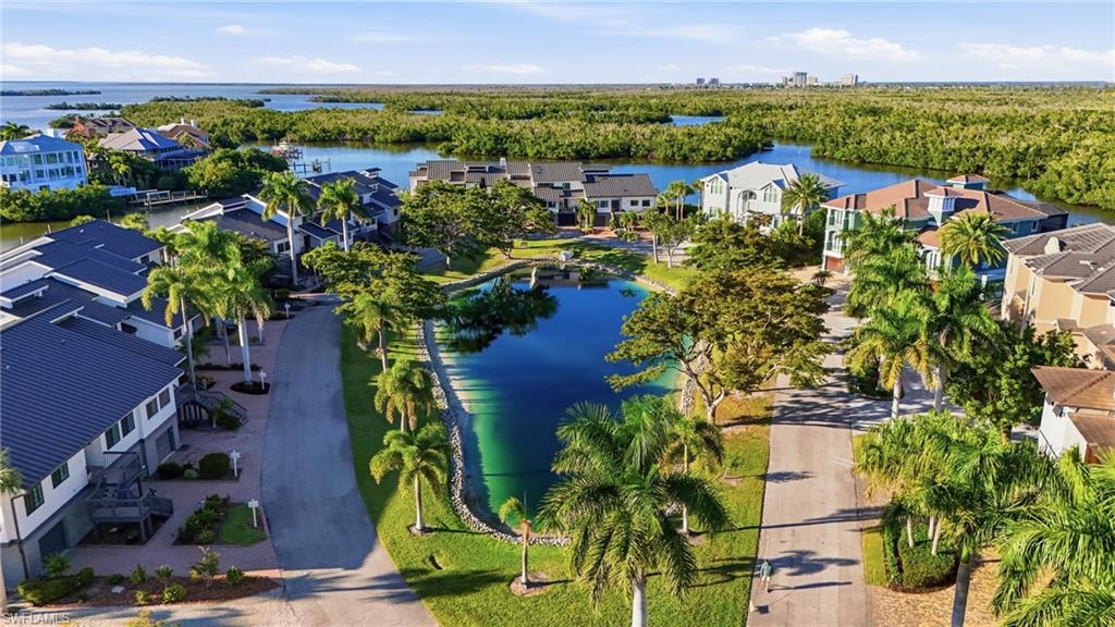 JONATHAN HARBOUR - Residential