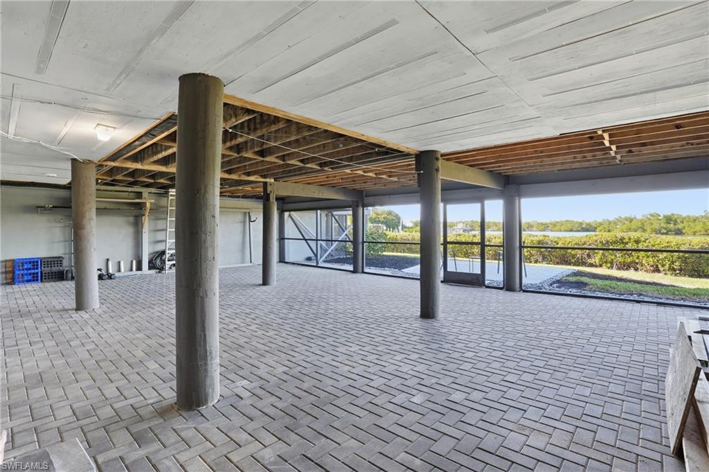 JONATHAN HARBOUR - Residential