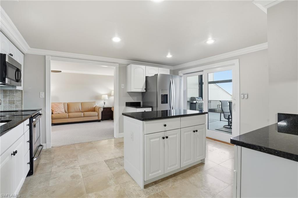 JONATHAN HARBOUR - Residential