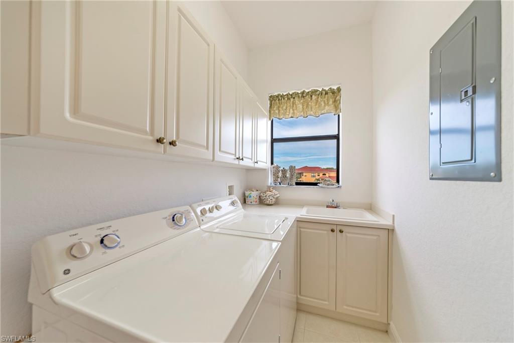 PRENTISS POINTE - Residential