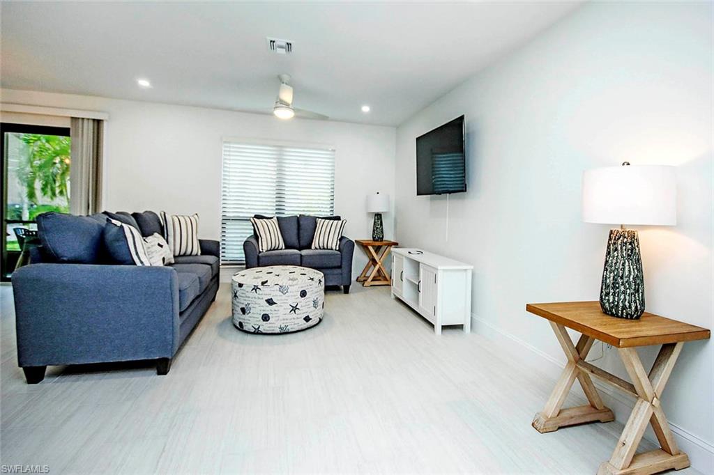 BLIND PASS CONDO - Residential