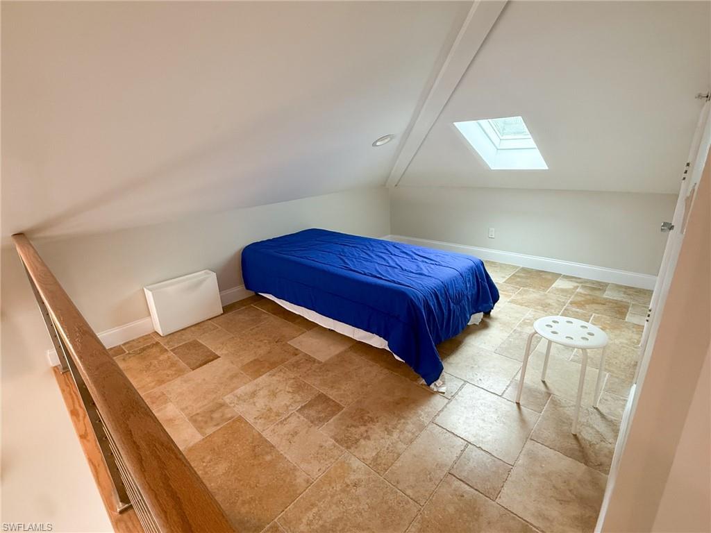 SAFETY HARBOR CLUB - Residential