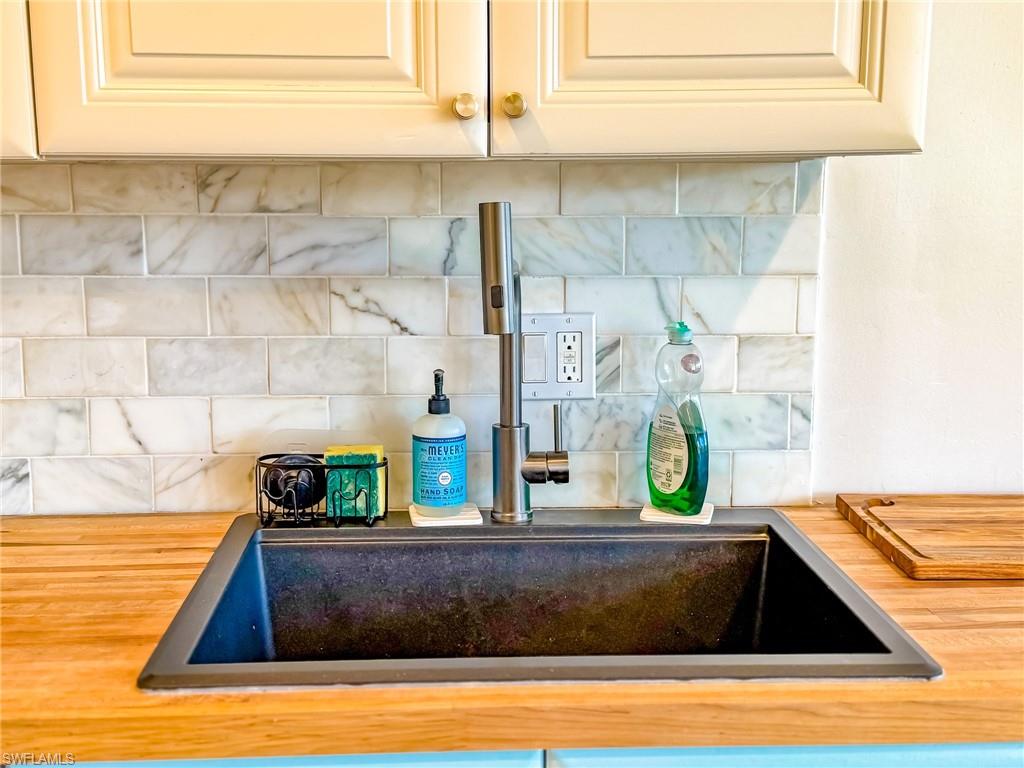 SAFETY HARBOR CLUB - Residential